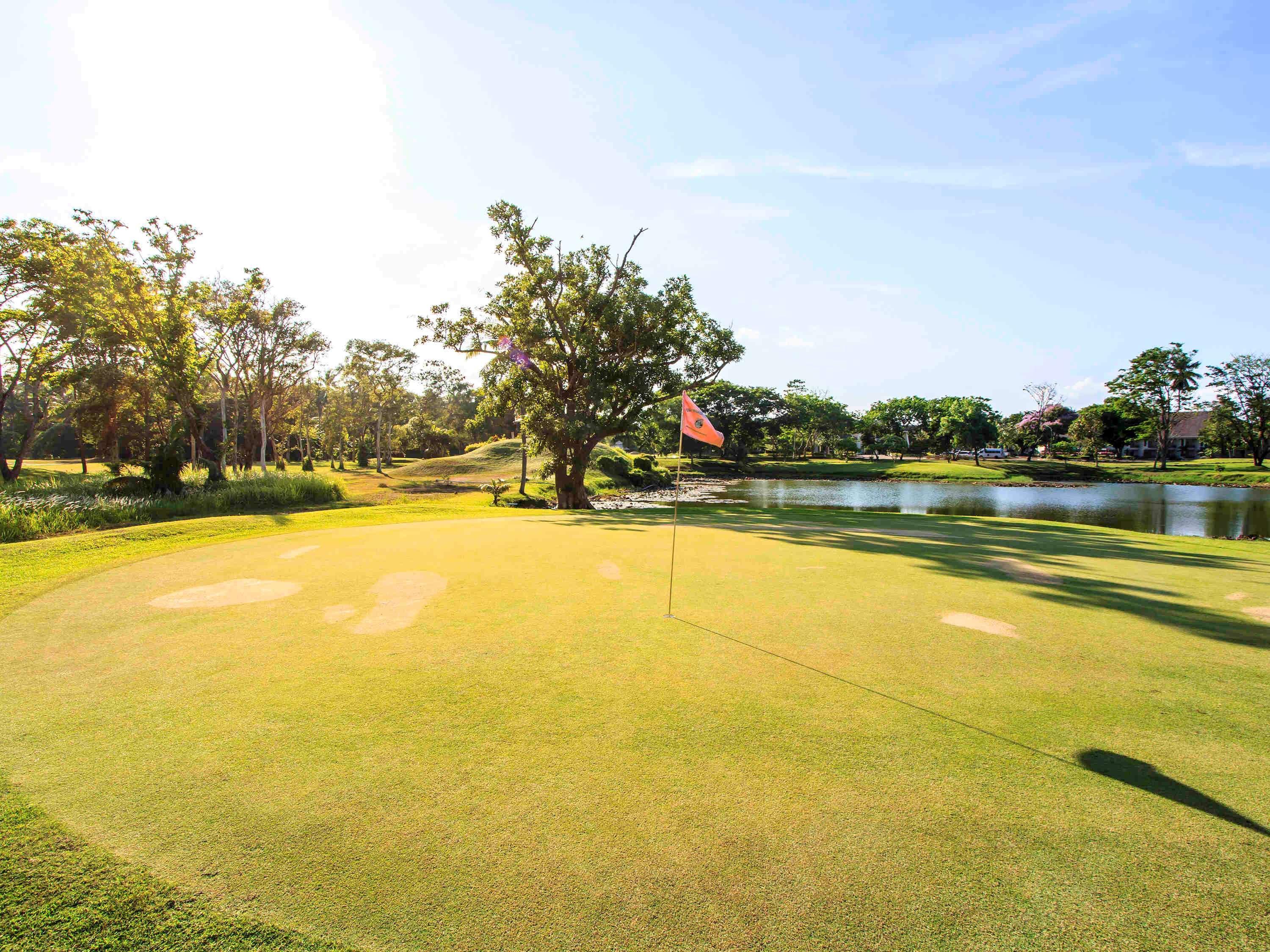 The Nouveau Chumphon Beach Resort And Golf Kültér fotó