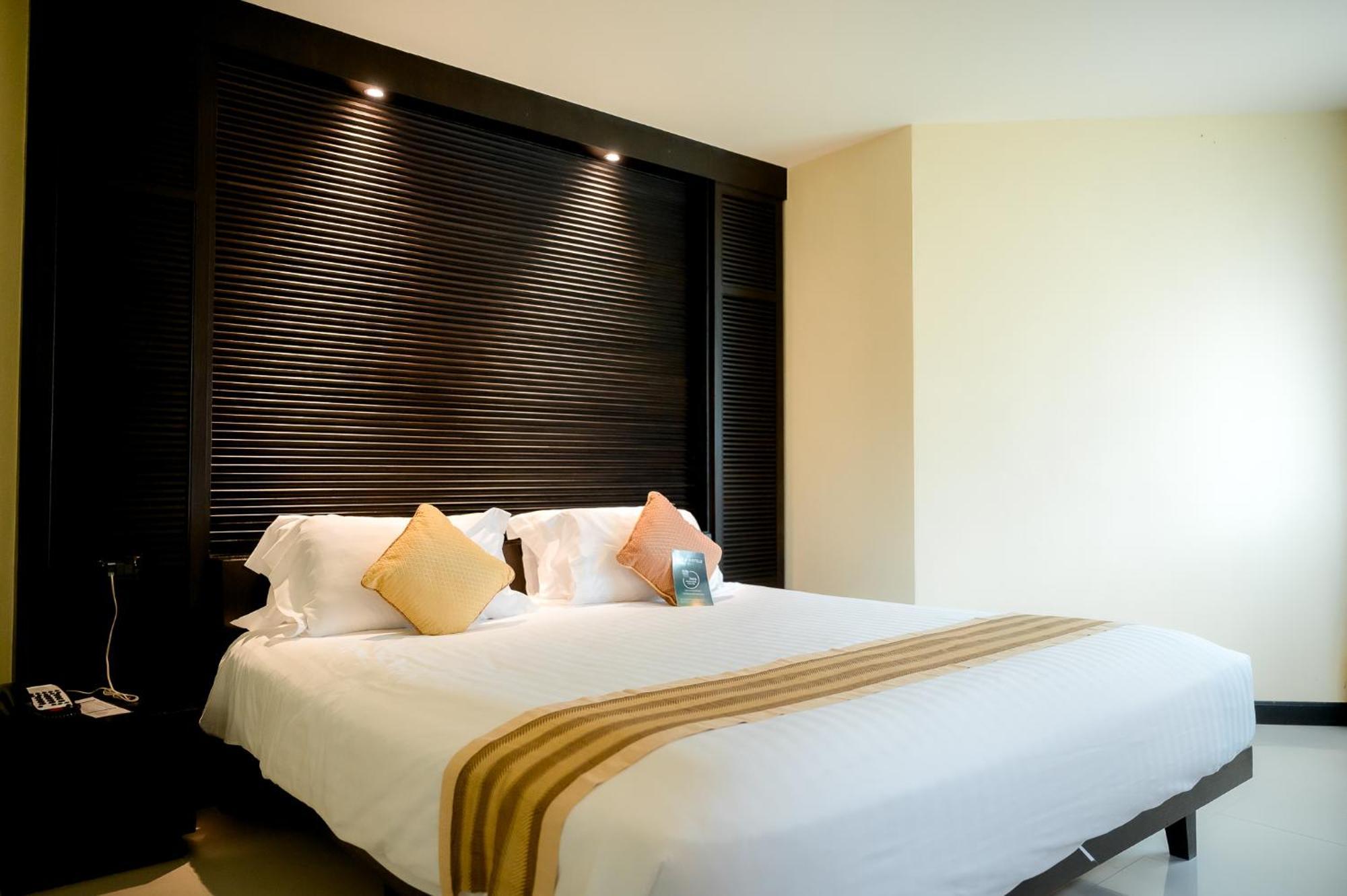 The Nouveau Chumphon Beach Resort And Golf Kültér fotó