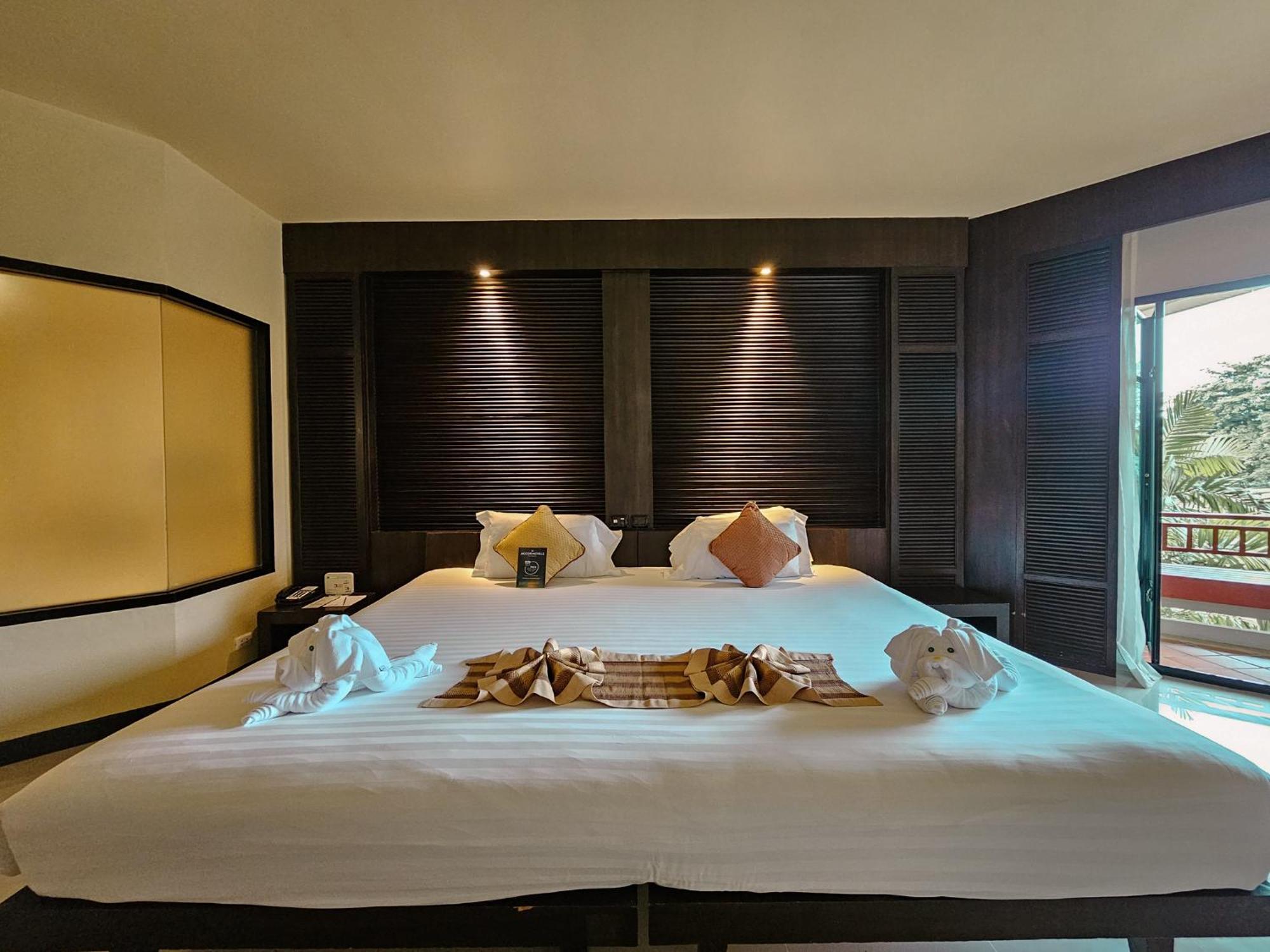 The Nouveau Chumphon Beach Resort And Golf Kültér fotó
