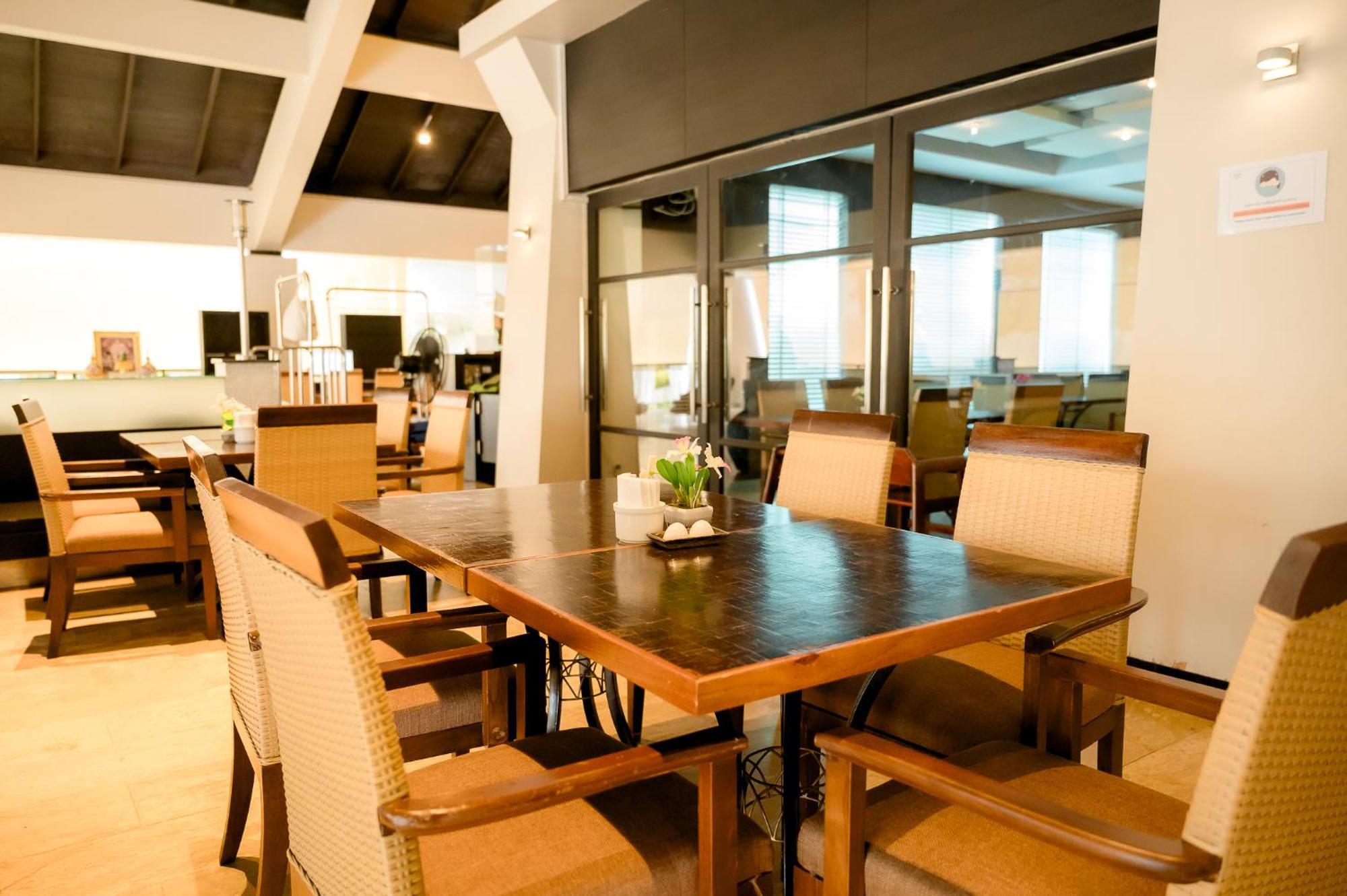 The Nouveau Chumphon Beach Resort And Golf Kültér fotó