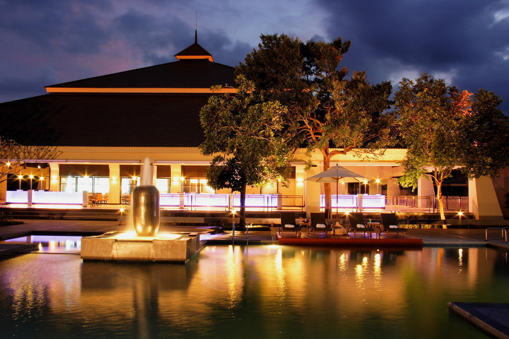 The Nouveau Chumphon Beach Resort And Golf Kültér fotó