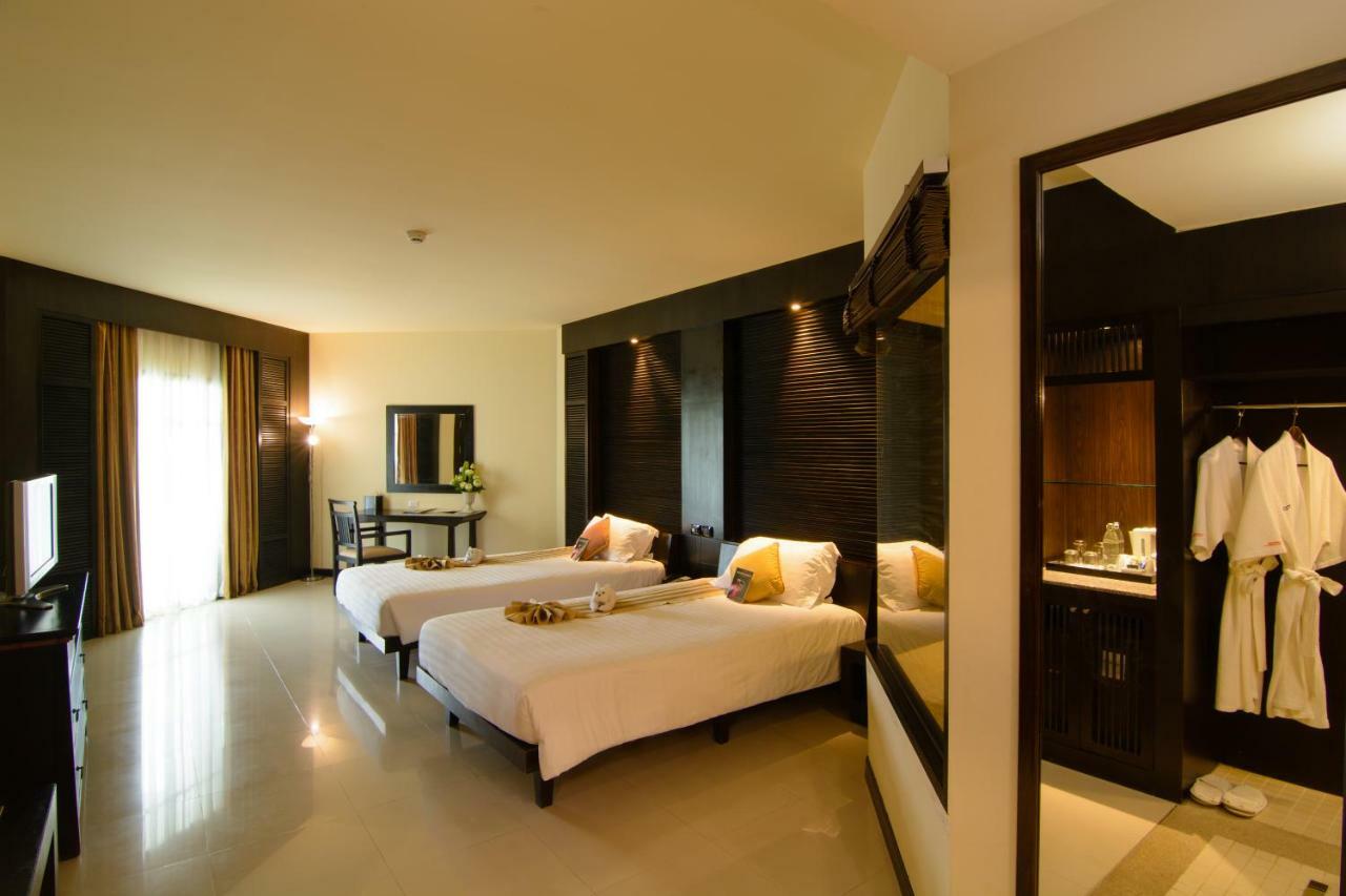The Nouveau Chumphon Beach Resort And Golf Kültér fotó
